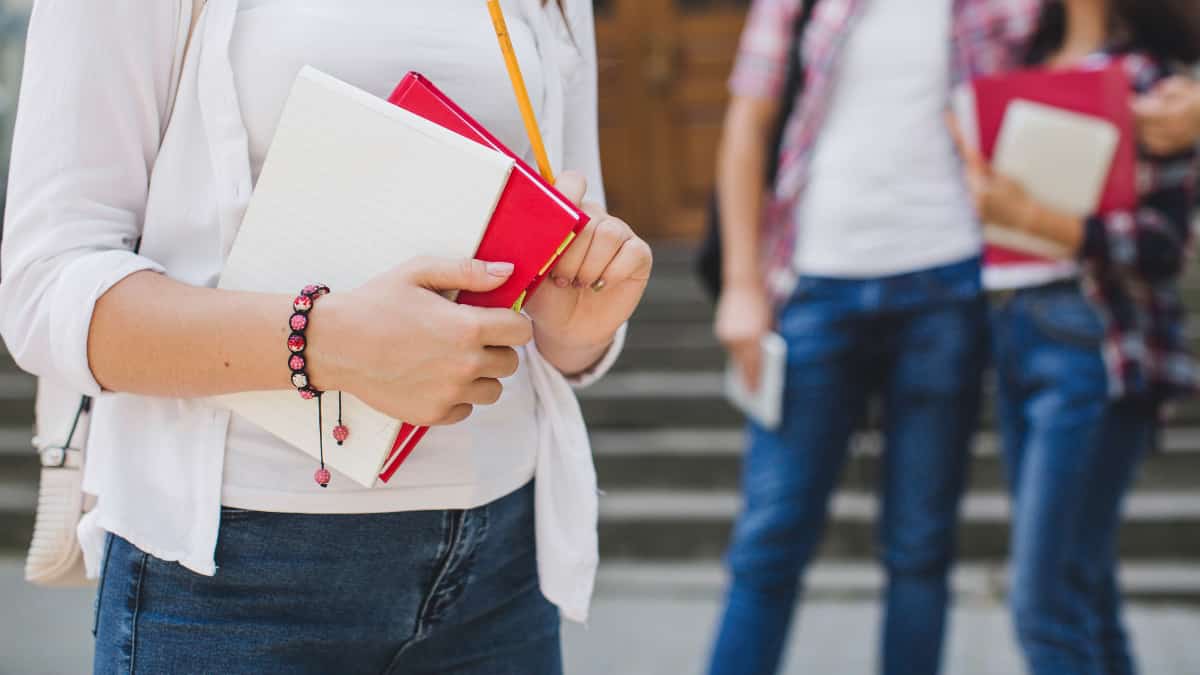 Direito à licença para estudo no exterior